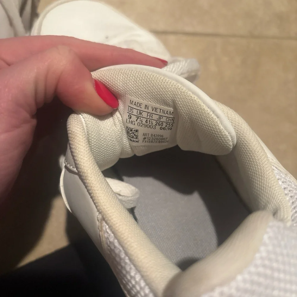 Adidas Classic White Trainers - Picture 4 of 4